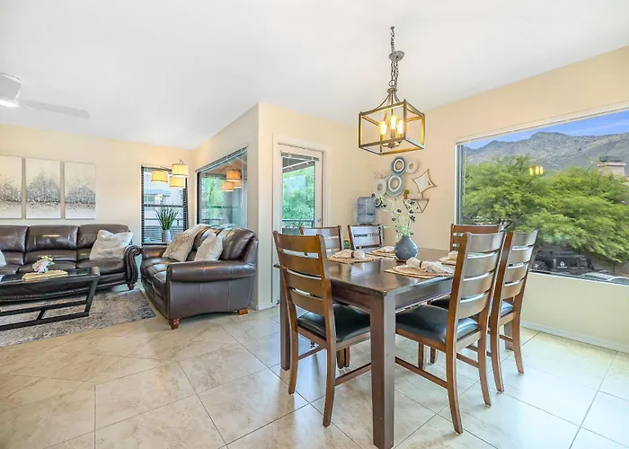 Spacious Retreat 3 King Beds Poolsspas, Mountain Views, Hikinggolf * Tucson